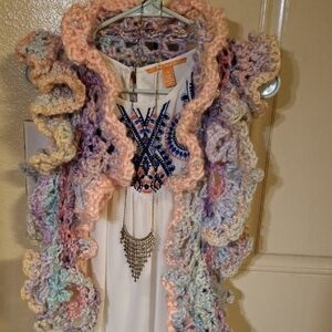 Puffy poncho exclusively at chavelos